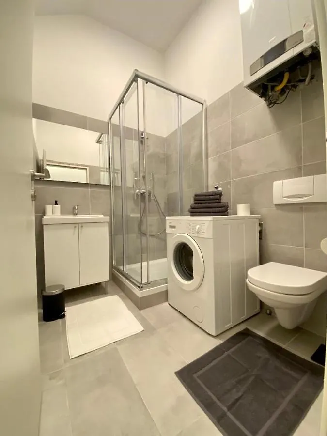 Central Apartment In Vienna Near Metro 0*,